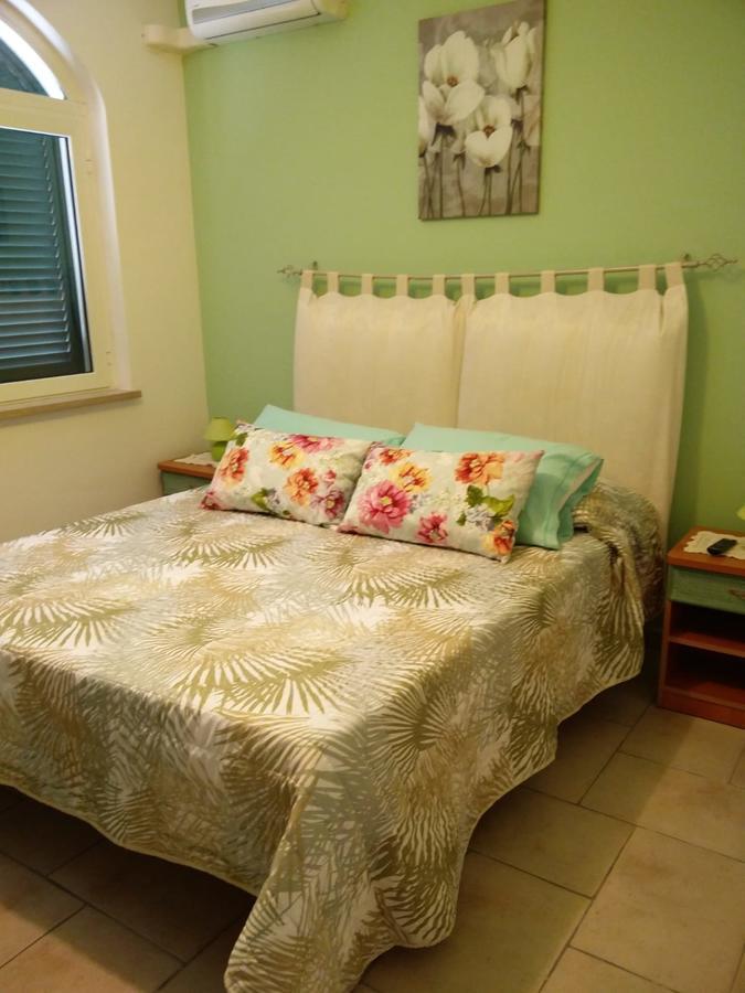 Agriturismo "Lo Zafferano" อาพริเลีย ภายนอก รูปภาพ