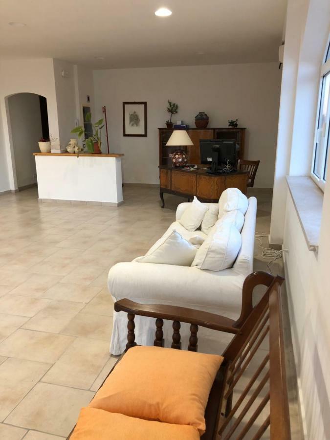 Agriturismo "Lo Zafferano" อาพริเลีย ภายนอก รูปภาพ